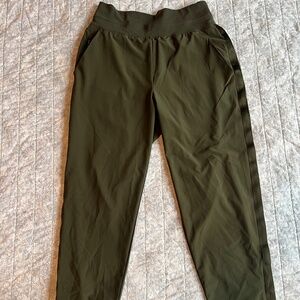 Athleta women’s woven pants size 10